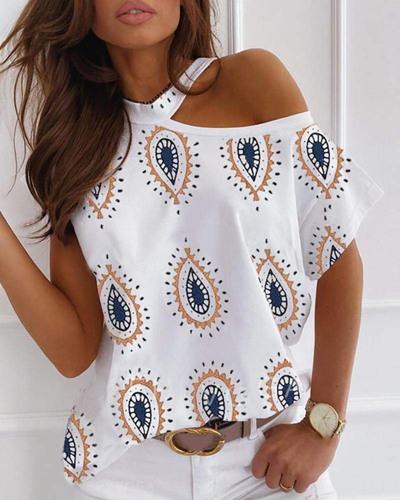 Paisley Print Cold Shoulder Casual Tshirt