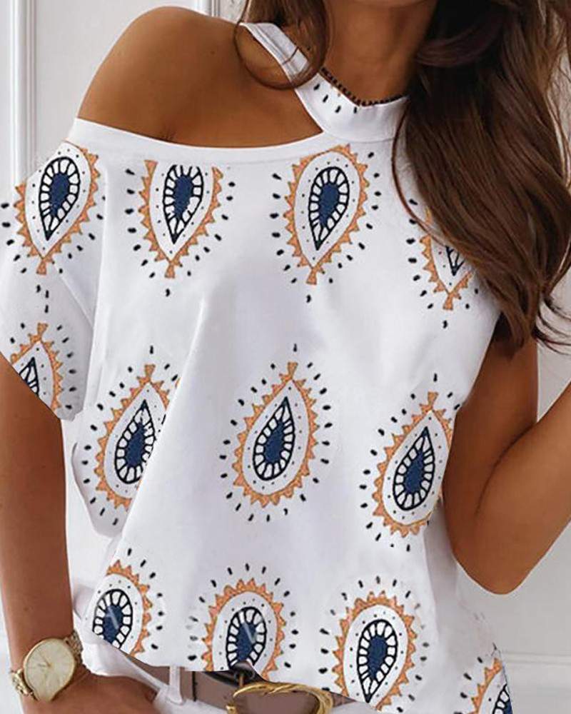 Paisley Print Cold Shoulder Casual Tshirt