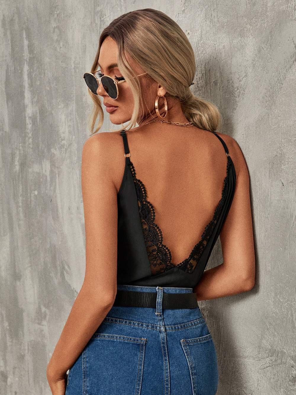 V BACK LACE TRIM CAMI TOP