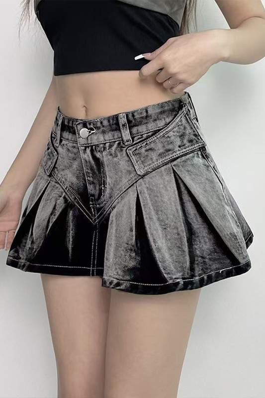 PLEATED PATCHWORK MINI SKIRT