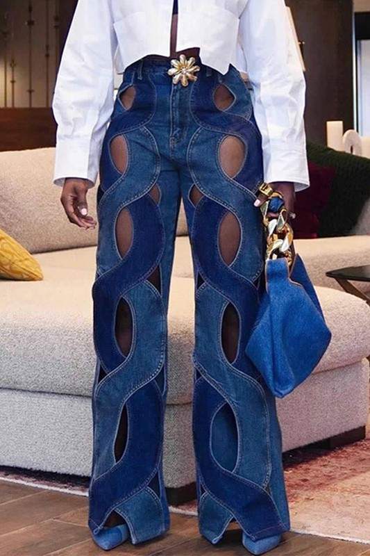 CUTOUT STRAIGHT LEG JEANS