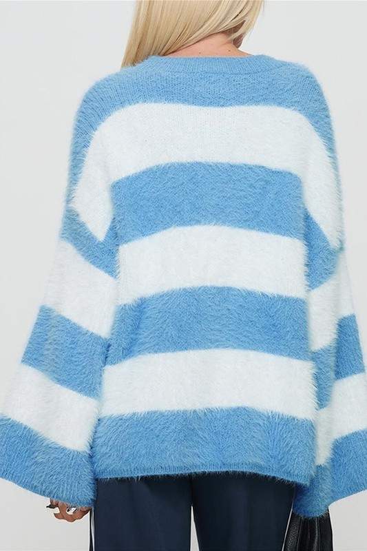 FLUFFY STRIPED OVERSIZED SWEATER