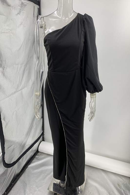 ASYMMETRICAL PUFF SLEEVE JUMPSUIT