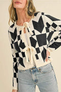 GEOMETRIC CHARM CARDIGAN