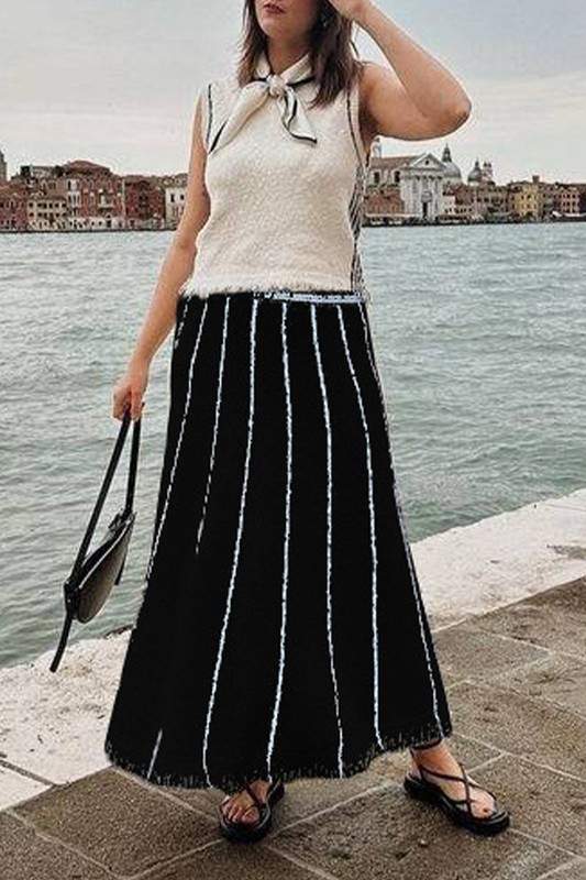 SOLID KNITTED LONG SKIRT