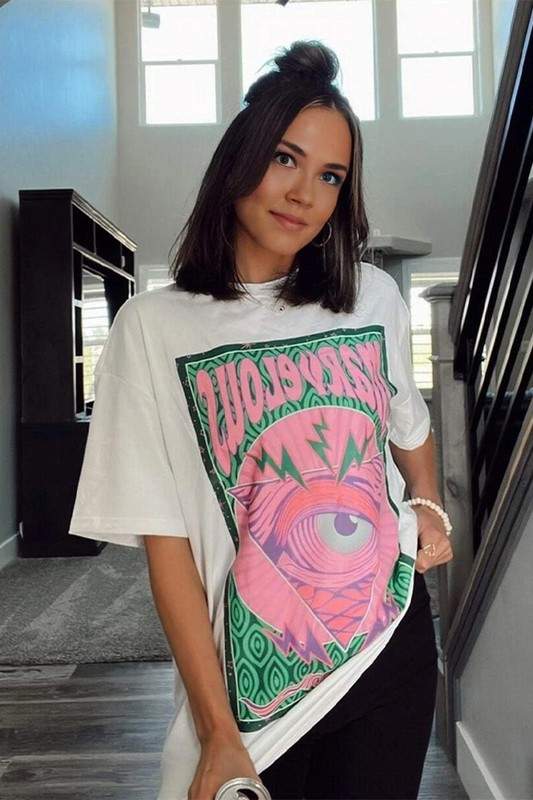 GRAPHIC OVERSIZED TEE SHIRT