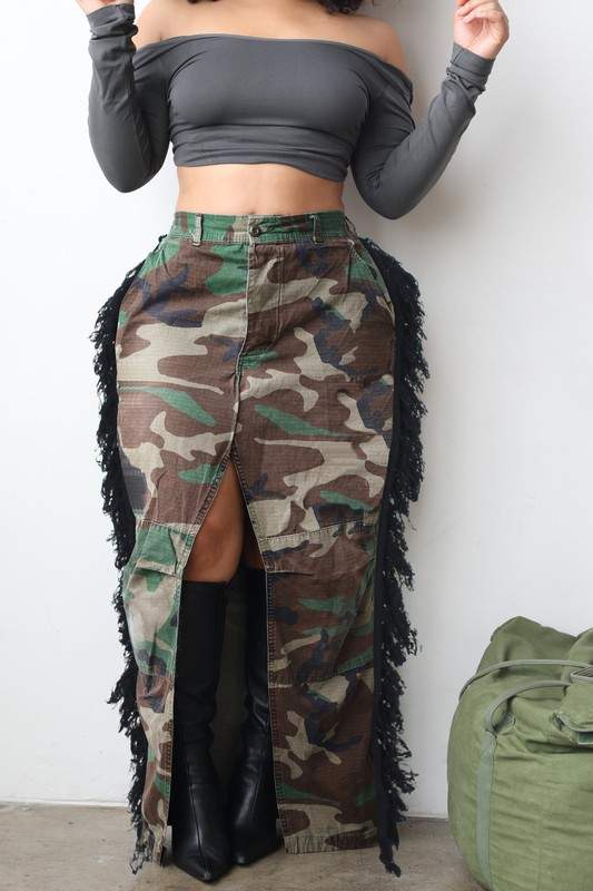 HIGH WAIST TASSELS CAMO SKIRT