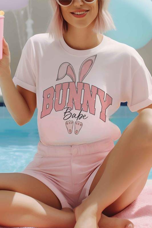 BUNNY BABE GRAPHIC TEE