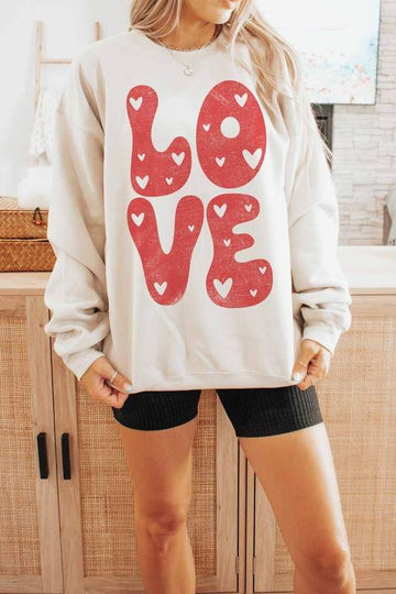 LOVE OVERSIZED GRAPHIC SWEATSHIRT