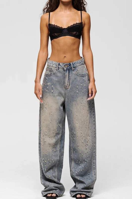 DISTRESSED RELAXED FIT JEANS