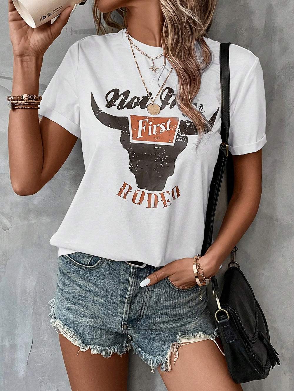 EMERY ROSE LETTER GRAPHIC TEE